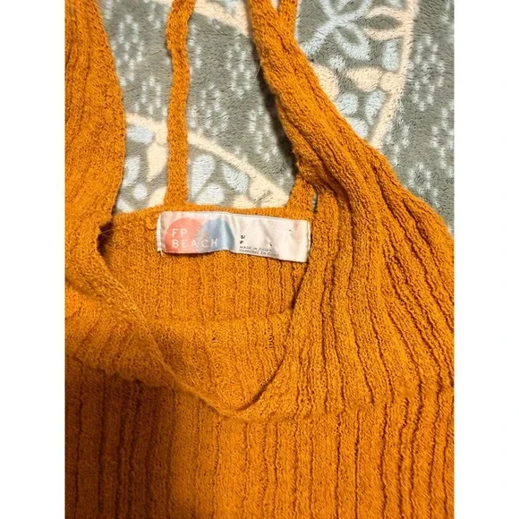 Free People FP Beach Knit Tank Top Mustard Yellow Ribbed V-Neck T-Back Small - Picture 2 of 2